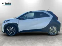 Used Toyota Aygo X 72 HP (52 kW) 2025 Pure white/bi tone SUV