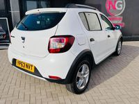 Used Dacia Sandero Ambiance 90 HP (66 kW) 2013 White Hatchback