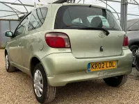 Used Toyota Yaris 68 HP (50 kW) 2002 Green Hatchback