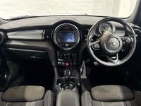 Używany Mini Cooper Hatch 134 KM (98 kW) 2020 Czarny Hatchback