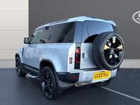 Used Land Rover Defender SE 300 HP (220 kW) 2023 Estate