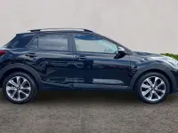 Second-hand Kia Stonic 117 CP (86 kW) 2020 Negru SUV