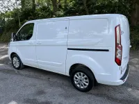 Used Ford Transit Custom Limited 130 HP (95 kW) 2021 White Van