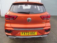 Używany MG ZS Excite 106 KM (77 kW) 2023 Pomarańczowy Hatchback