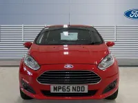 Used Ford Fiesta Zetec 101 HP (74 kW) 2016 Red Hatchback