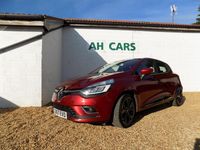 Used Renault Clio IV Dynamique 90 HP (66 kW) 2017 Red Hatchback