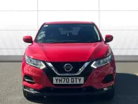 Used Nissan Qashqai Acenta Premium 140 HP (102 kW) 2020 Red SUV