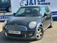 Usado Mini ONE Hatch 98 CV (72 kW) 2010 Negro Utilitario