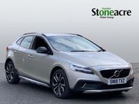 Used Volvo V40 CC Pro 152 HP (111 kW) 2019 Estate
