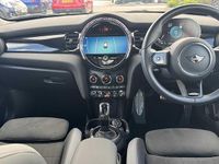 Używany Mini Cooper Hatch 134 KM (98 kW) 2023 Żółty Hatchback