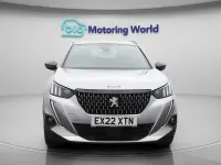 Gebraucht Peugeot 2008 Premium 130 PS (95 kW) 2022 Grau SUV