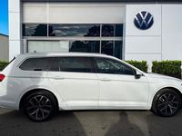 Used VW Passat SEL 150 HP (110 kW) 2020 White Estate