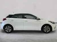 Used Hyundai i20 SE 84 HP (61 kW) 2020 White Hatchback