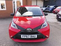 Usado Toyota Aygo 69 HP (50 kW) 2017 Vermelho Citadino