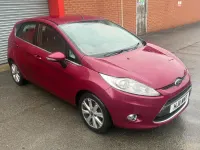 Used Ford Fiesta Zetec 96 HP (70 kW) 2011 Pink Hatchback