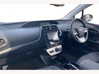 Used Toyota Prius Business Edition 122 HP (89 kW) 2019 Red Hatchback