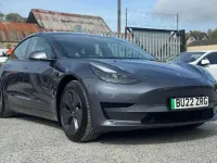 Usado Tesla Model 3 Standard Range Plus 366 kW (498 CV) 2022 Berlina