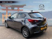 Usado Mazda 2 Inclusive 89 HP (65 kW) 2021 Cinzento Citadino
