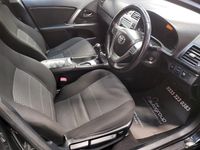 Used Toyota Avensis 141 HP (103 kW) 2014 Black Sedan