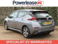 Begagnad Nissan Leaf Acenta 110 kW (150 HK) 2022 Grå Halvkombi