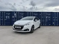 Used Peugeot 208 Prestige 205 HP (150 kW) 2017 White Hatchback
