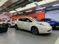 Used Nissan Leaf Tekna 80 kW (109 HP) 2015 White Hatchback