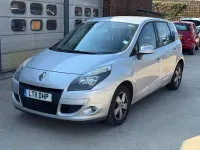 Used Renault Scénic Dynamique 2011 Silver MPV