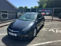 Used Vauxhall Astra 130 HP (95 kW) 2014 Black Hatchback