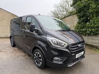 Begagnad Ford Transit Custom Sport 185 HK (136 kW) 2020 Svart Kombi