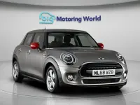 Gebraucht Mini Cooper Hatch 136 PS (100 kW) 2018 Silber Kleinwagen