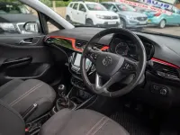 Begagnad Vauxhall Corsa SRi 2019 Svart Halvkombi