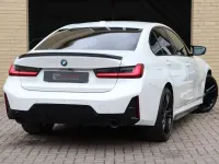 Begagnad BMW 330e M Sport 2023 Vit Sedan