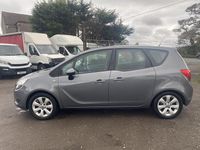 Begagnad Vauxhall Meriva 2016 Grå Minibuss