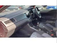 Begagnad VW Polo R-line 95 HK (69 kW) 2023 Röd Halvkombi