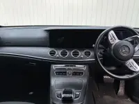 Usado Mercedes E220 AMG line 194 CV (142 kW) 2019 Negro Familiar