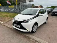 Used Toyota Aygo X-play 69 HP (50 kW) 2015 White Hatchback