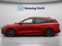 Usado Ford Focus ST 280 HP (205 kW) 2023 Vermelho Carrinha