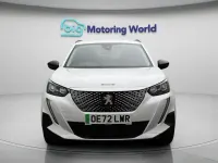 Gebraucht Peugeot e-2008 Active+ 98 kW (134 PS) 2022 Weiß SUV