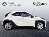 Used Toyota Aygo X PURE 72 HP (52 kW) 2024 White SUV