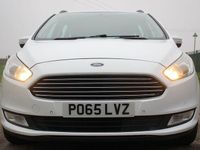 Begagnad Ford Galaxy Zetec 2022 Vit Minibuss