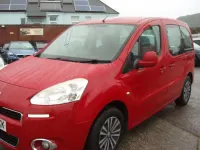 Used Peugeot TePee S 92 HP (67 kW) 2013 Red MPV