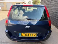 Used Ford Fusion 80 HP (58 kW) 2004 Blue Hatchback