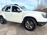 Used Dacia Duster Lauréate 110 HP (80 kW) 2014 White SUV