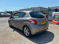 Used Peugeot 208 Allure 82 HP (60 kW) 2013 Grey Hatchback
