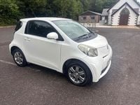 Used Toyota iQ 2010 White Hatchback