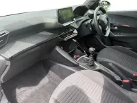 Used Peugeot 2008 Active+ 101 HP (74 kW) 2023 White SUV