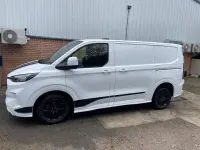 Usado Ford Transit Custom Sport 170 CV (125 kW) 2025 Blanco Van
