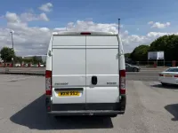 Used Peugeot Boxer 130 HP (95 kW) 2014 White Van