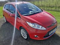 Used Ford Fiesta Titanium 94 HP (69 kW) 2011 Red Hatchback