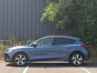 Used Ford Focus Active 125 HP (91 kW) 2023 Blue Hatchback
